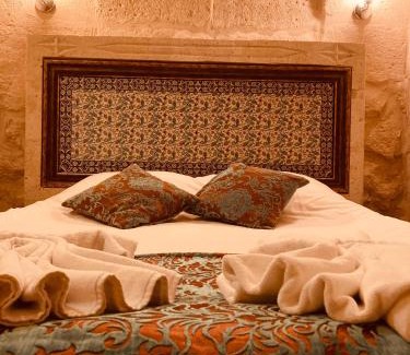 Urgup Bed & Breakfast | Pet-Friendly Monte Cappa Cave House with Ocean View