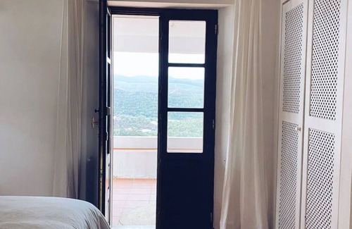 Baiona Villa | Monte Cucs - House on the Hill with Pool & Spa Retreat