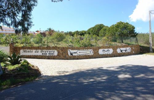 Bravura House | Experience Monte da Bravura Green Resort with Ocean Views