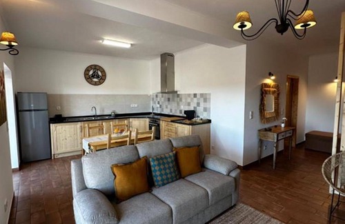 Sao Luis House | Relax at Monte da Caniveta - Casa dos Compadres Retreat