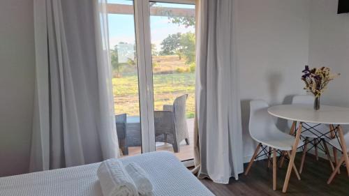 Santiago do Cacem House | Discover Monte da Isabel: Child-Friendly Retreat with 9.3 Rating