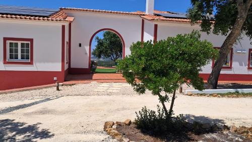 Baiona House | Experience Oceanfront Bliss at Monte da Silveira Hotel