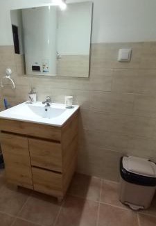 Santa Cruz House | Discover Monte da Vinha Nova: Pet-Friendly Getaway