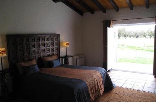 Grandola House | Relax at Monte das Faias Cork Farm Hotel with Pool Access