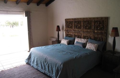 Grandola House | Relax at Monte das Faias Cork Farm Hotel with Pool Access