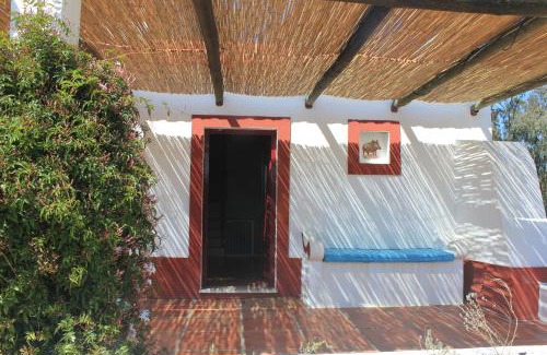 Casal da Caneira House | Monte Do Areeiro: Pet-Friendly Retreat with a 9.3 Rating