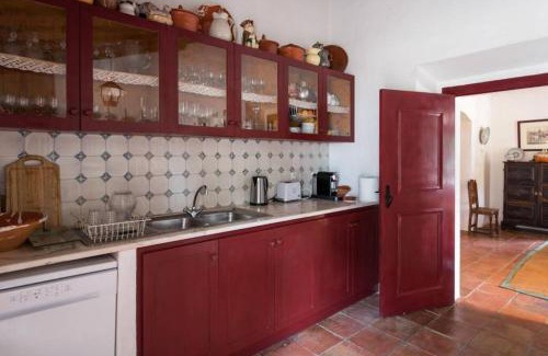 Arraiolos House | Monte do Cortiço: 4-Star Family Escape with Pool Access