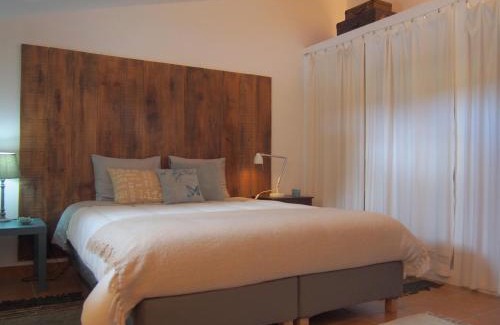 Sao Lourenco de Mamporcao House | Enchanting Monte dos Freixos Country House with Ocean Views
