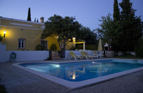 Querenca House | Family-Friendly Monte dos Avós with Pool & High Ratings