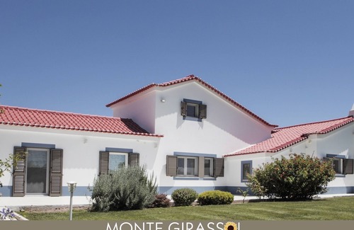 Montijo House | Monte Girassol - Alperce Room with Pool & Breakfast