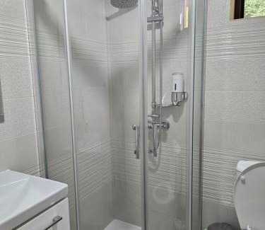 Slava Cercheza Bed & Breakfast | Discover Monte Grego: Pet Friendly, Hot Tub & Breakfast!