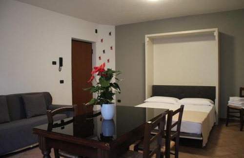 Peschiera Maraglio Apartment | Experience Monte Isola: Decio Apartments with Family-Friendly Amenities