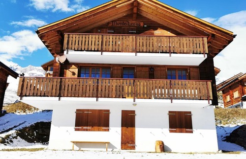 Naters Apartment | Discover Monte Leone: Family-Friendly Retreat with Top Reviews