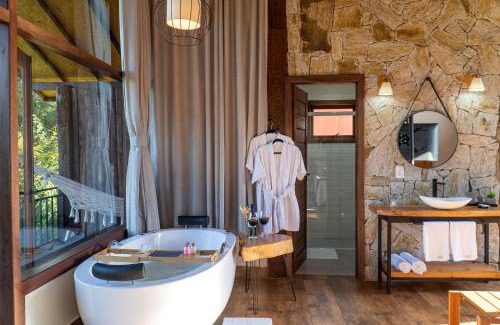 Centro Ski Chalet | Monte Mauá Chalés: Guest Rated 9.8 with Oceanfront Views