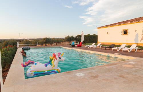 Alandroal House | Discover Monte Ribeira de Mures with Oceanfront Bliss
