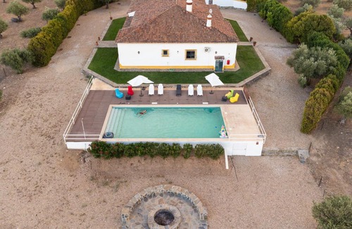 Alandroal House | Discover Monte Ribeira de Mures with Oceanfront Bliss