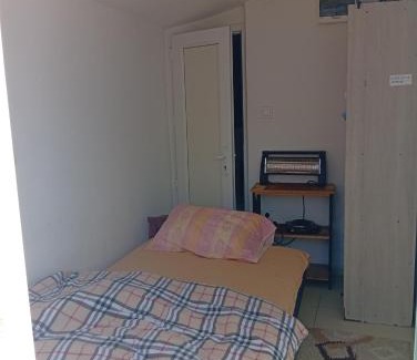 Podgorica House | Pet-Friendly Monte Room: Perfect for Family Getaways