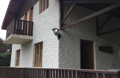 Monte Verde House | Monte Verde: Scenic 2-Bedroom Getaway with Spa & Kitchen
