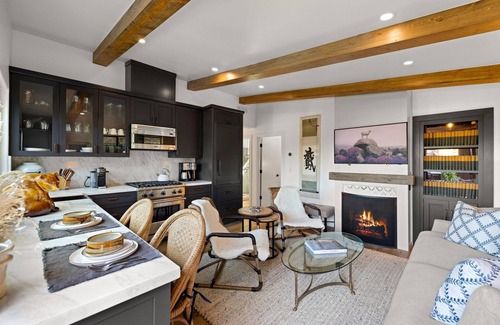 Coast Village House | Montecito Treehouse: Unique Oceanfront Retreat Awaits You