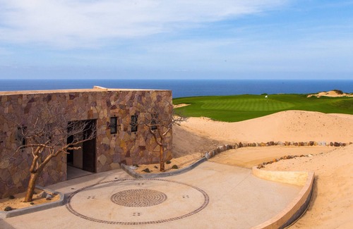 Paraiso Escondido Villa | Relaxing Montecristo Villas with Private Beach & Spa Access