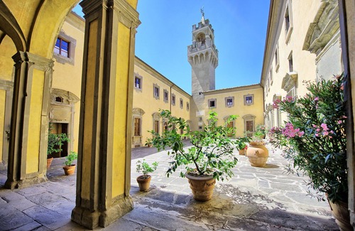 Montegufoni Other | Enchanting Montegufoni 18 Apartment with Pool in Tuscany