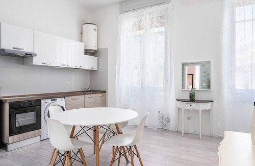 Porta Volta Apartment | Discover Italianway - Montello 10 with Spa & Kitchen Access