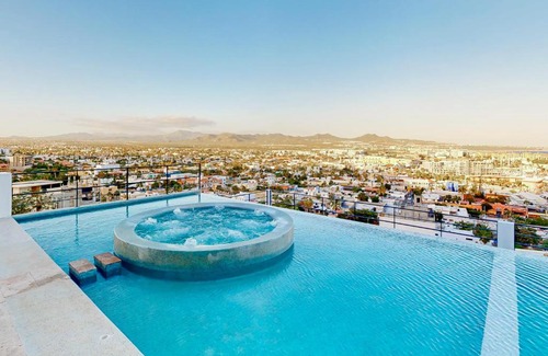 Pedregal Hotel | Montemar D 502: Family-Friendly Getaway with Hot Tub