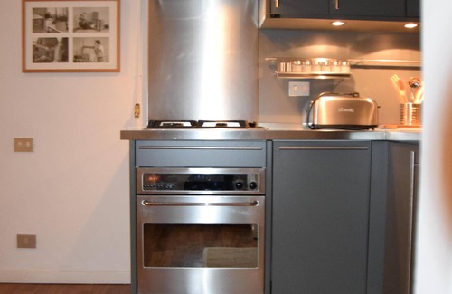 Milan Centre Apartment | Montenapoleone Brera: Top-Rated Apartment with Great Amenities