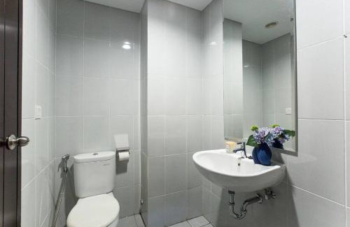 Bumi Serpong Damai Apartment | Scenic Montero Casa De Parco with Pool & Great Reviews