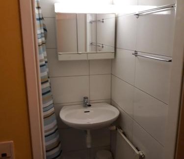 Rudolfsheim-Funfhaus House | Convenient Monterooms Vienna Schönbrunn - 10 Min to Downtown