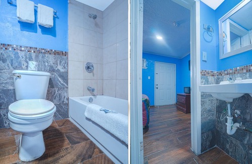Corpus Christi Hotel | Budget-Friendly Comfort at Monterrey Motel, Padre Island