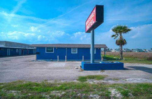 Corpus Christi Hotel | Pet-Friendly Monterrey Motel on Padre Island, Corpus Christi