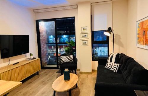 Santiago de Surco Apartment | Modern M17 Apartment with Balcony Near USA Embassy