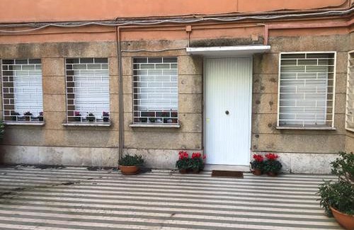 Cosenza Apartment | Welcoming Montesanto 116: Family Friendly with Hot Tub