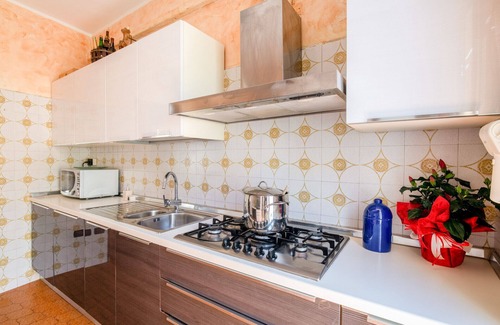Montescudo Apartment | Family-Friendly Montescudo Centro Apt Near San Marino
