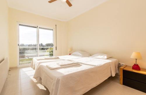 Manta Rota House | Pet-Friendly Retreat at Montesol by ALGARVEMANTA - Rated 9/10