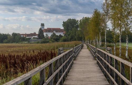 Oggelshausen Apartment | Monteur Budget-Ferienhaus in Oggelshausen am Federsee nähe Biberach