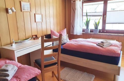 Merenberg Bed & Breakfast | Pet-Friendly Retreat at Fremdenzimmer - Petit Quartier
