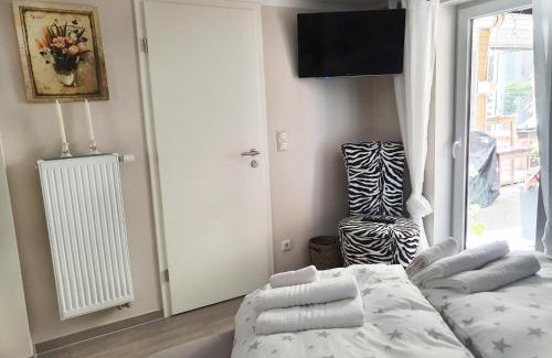 Merenberg Bed & Breakfast | Pet-Friendly Retreat at Fremdenzimmer - Petit Quartier