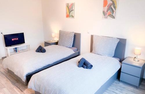 Eschweiler Apartment | Explore Monteur- und Ferienwohnung Near Aachen - Family-Friendly