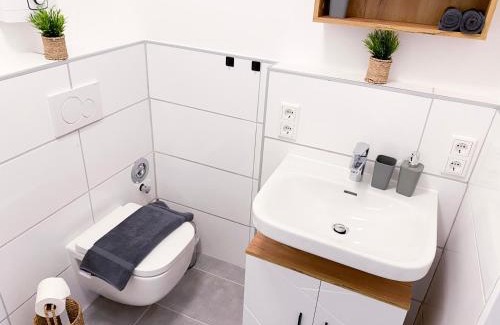 Eschweiler Apartment | Explore Monteur- und Ferienwohnung Near Aachen - Family-Friendly