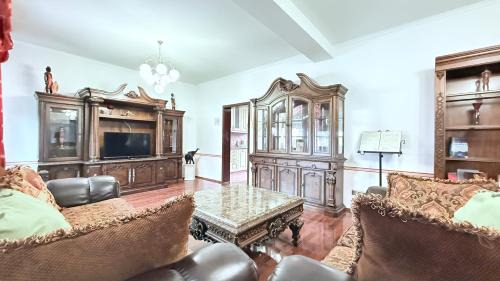 Itzehoe Apartment | Family-Friendly Haus with Private Parking and Spacious Grounds
