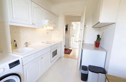 Ahrensburg Apartment | Guest Rated 10/10: Monteur-Wohnung Ahrensburg Stay