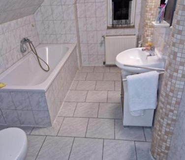 Wanzleben-Borde House | Cozy Gästewohnung OG 2 in Klein Wanzleben Awaits You