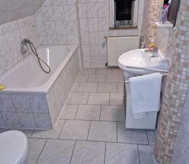 Wanzleben-Borde House | Cozy Gästewohnung OG 2 in Klein Wanzleben Awaits You
