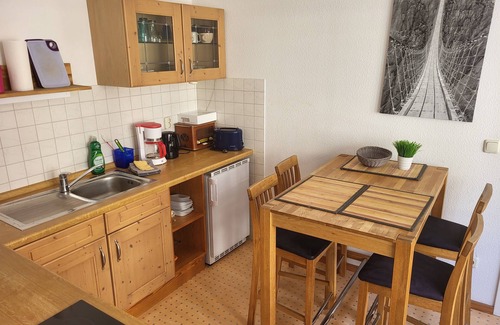 Osterburg Apartment | Family-Friendly Monteurwohnung Heike Domas with Kitchen