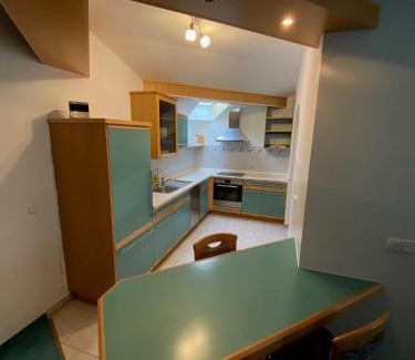 Pocking Apartment | Monteurwohnung , 4 Schlafzimmer, 130qm, Balkon, einzige Wohneinheit im Haus, Parkplatz