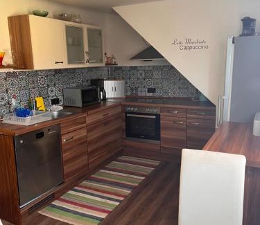 Hummeltal Apartment | Comfortable 4-Bedroom Apartment near Bayreuth with Wifi