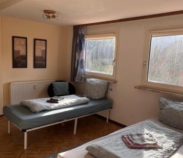 Hummeltal Apartment | Comfortable 4-Bedroom Apartment near Bayreuth with Wifi