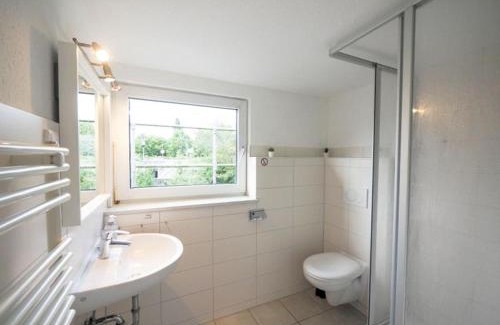 Bad Oldesloe Apartment | Monteurwohnung-fuer-6-Pers-mit-WLAN-Kueche-TV-Bad-Oldesloe-Naehe-Hamburg-Naehe-Luebeck